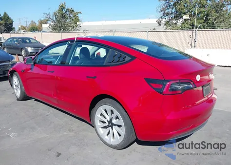 2021 Tesla Model 3 Standard Range Plus Rear-Wheel Drive z USA, uszkodzony, nr VIN 5YJ3E1EA9MF874604